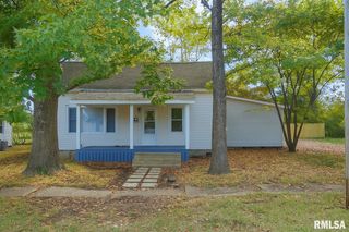 812 W MADISON Street, Herrin, IL 62948