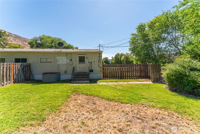 1000 Civic Way NE, Coulee Dam, WA 99116