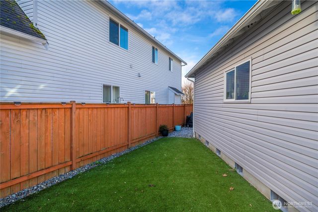 17609 111th Street Ct E, Bonney Lake, WA 98391