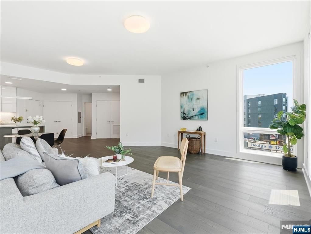 380 Newark Avenue 406, Jersey City, NJ 07302