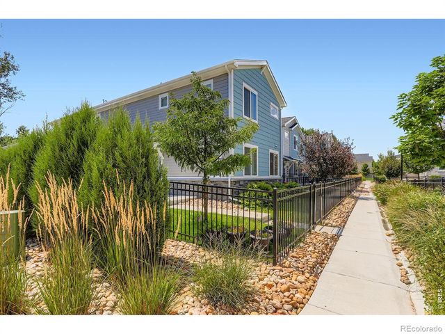 690 Stonebridge Drive, Longmont, CO 80503