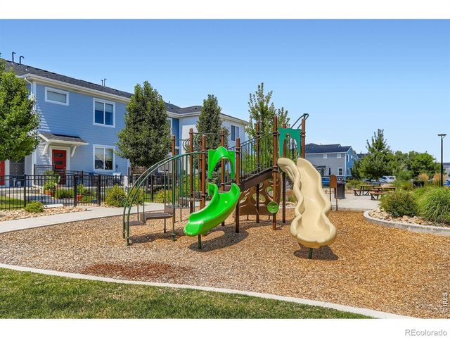 690 Stonebridge Drive, Longmont, CO 80503