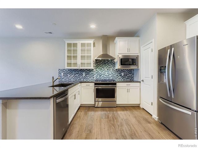 690 Stonebridge Drive, Longmont, CO 80503