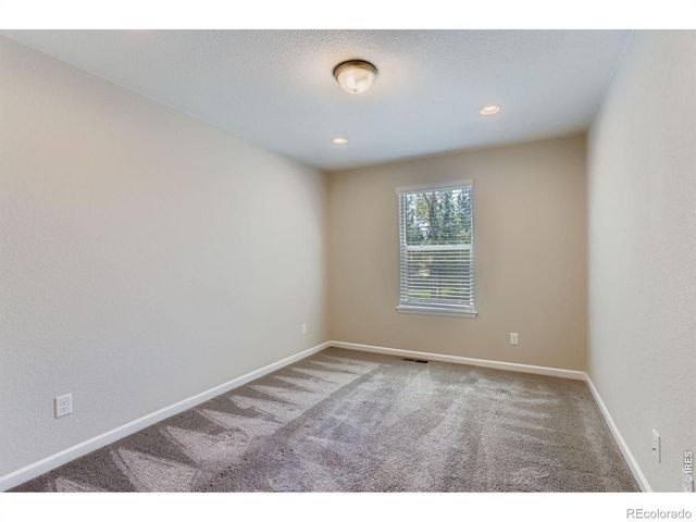 690 Stonebridge Drive, Longmont, CO 80503