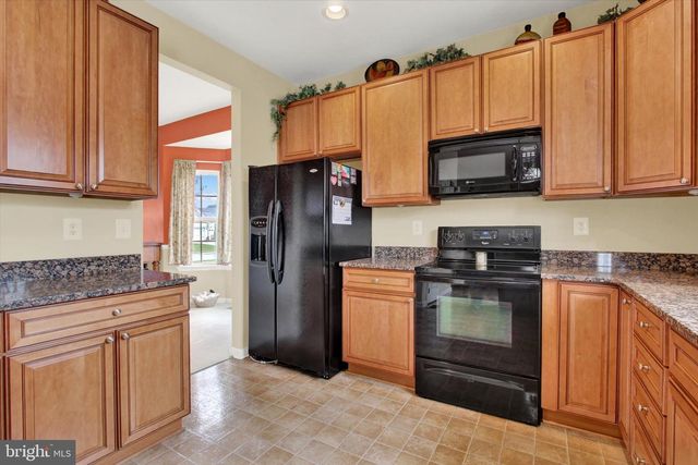 128 FARM HOUSE LN, York, PA 17408