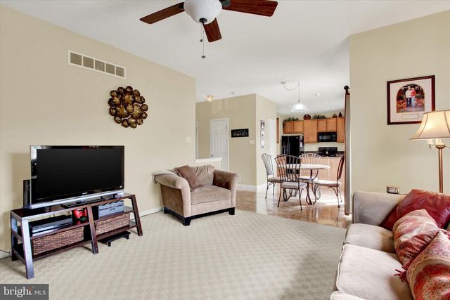 128 FARM HOUSE LN, York, PA 17408