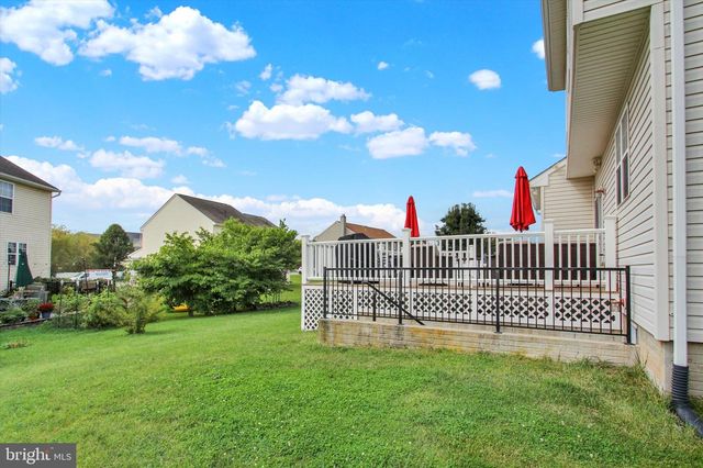 128 FARM HOUSE LN, York, PA 17408