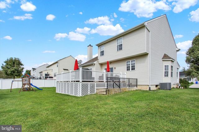 128 FARM HOUSE LN, York, PA 17408