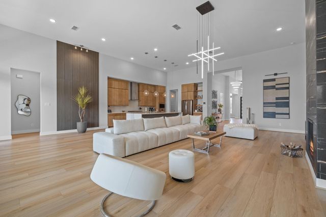 11011 Sandy Pinewoods Trail, Cypress, TX 77433