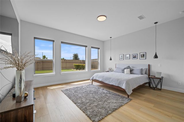 11011 Sandy Pinewoods Trail, Cypress, TX 77433