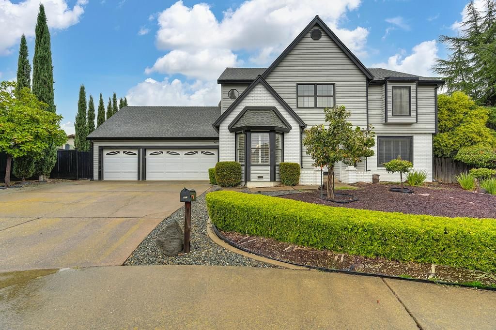 8477 Rick Mary Ct, Fair Oaks, CA 95628