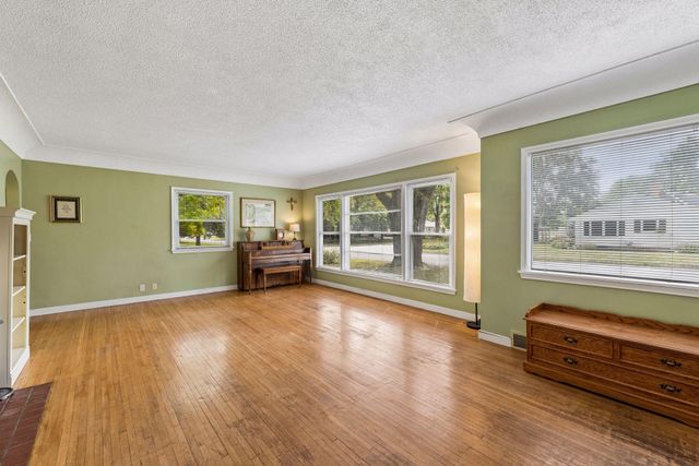 317 Franklin Avenue SW, Watertown, MN 55388