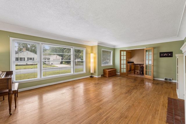317 Franklin Avenue SW, Watertown, MN 55388