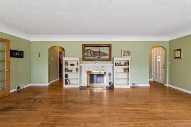 317 Franklin Avenue SW, Watertown, MN 55388