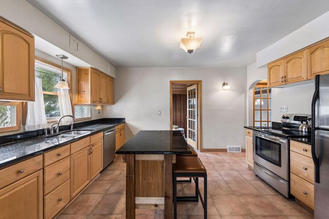 317 Franklin Avenue SW, Watertown, MN 55388
