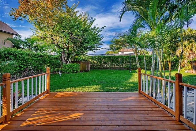 959 SW 18th Street W, Boca Raton, FL 33486