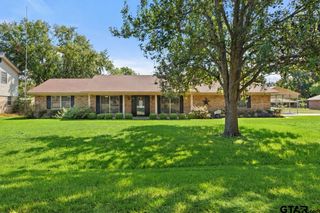416 Azalea, Chandler, TX 75758