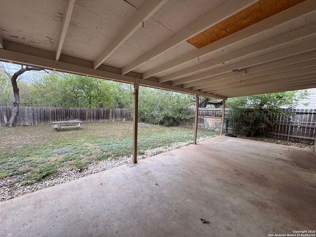 3819 Pipers Meadow, San Antonio, TX 78251