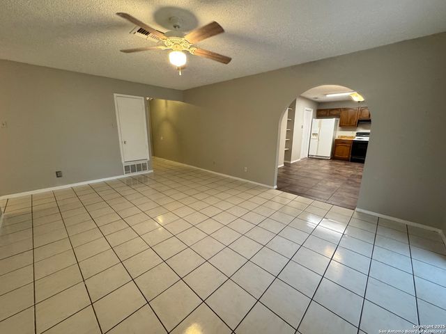3819 Pipers Meadow, San Antonio, TX 78251