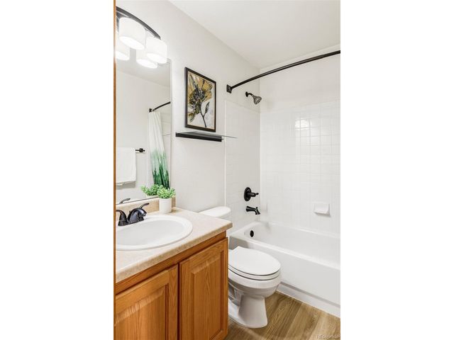 5528 S Valdai St, Aurora, CO 80015