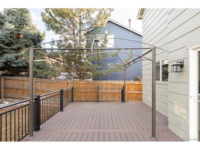 5528 S Valdai St, Aurora, CO 80015