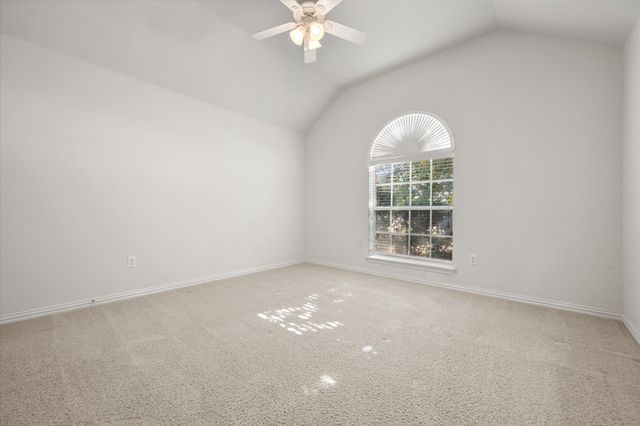 913 Shady Vale Drive, Kennedale, TX 76060