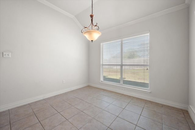 913 Shady Vale Drive, Kennedale, TX 76060