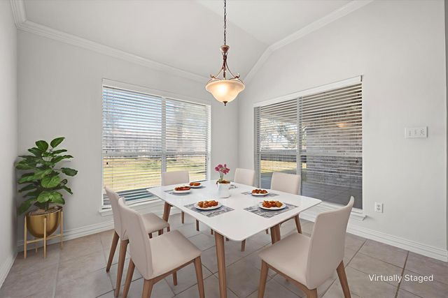 913 Shady Vale Drive, Kennedale, TX 76060