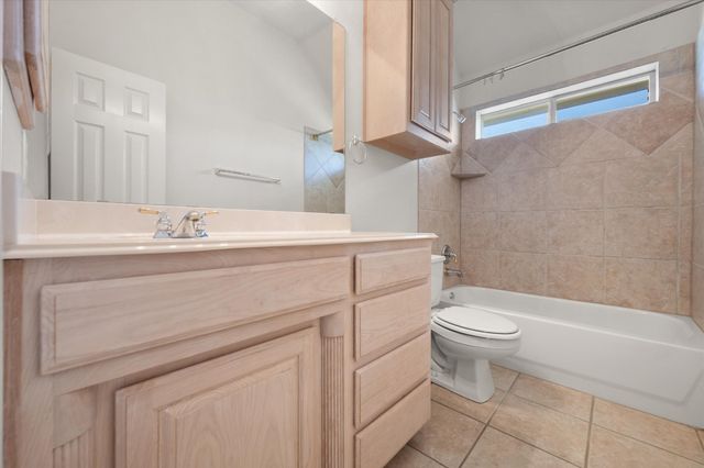 913 Shady Vale Drive, Kennedale, TX 76060