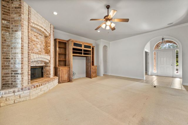 913 Shady Vale Drive, Kennedale, TX 76060