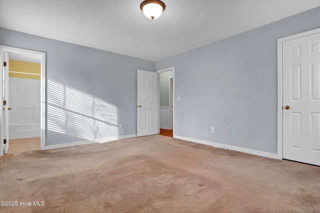 710 Darwin Drive, Wilmington, NC 28405