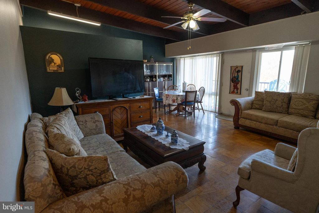 3421 UNIVERSITY BLVD W #3421-302, Kensington, MD 20895