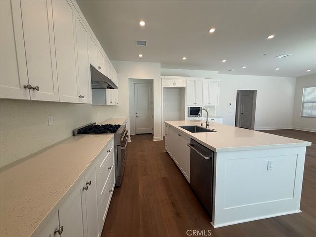 228 Maricopa, Irvine, CA 92618