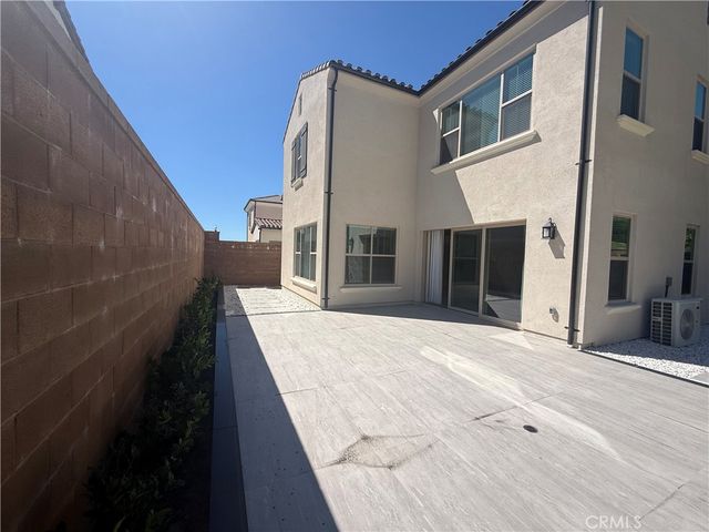 228 Maricopa, Irvine, CA 92618