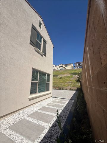 228 Maricopa, Irvine, CA 92618