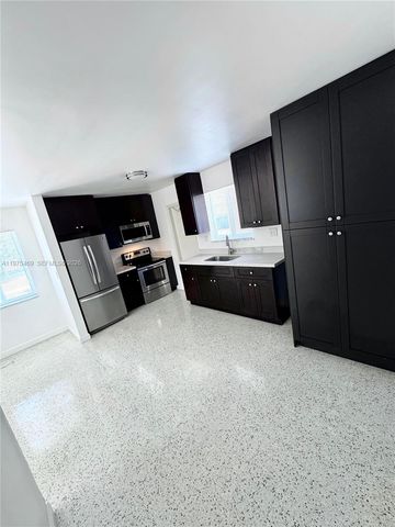 626 W 17th St 626, Hialeah, FL 33010