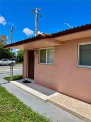 626 W 17th St 626, Hialeah, FL 33010