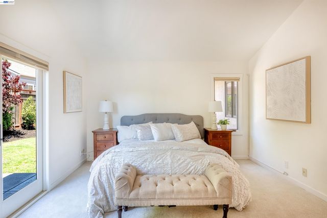 5812 Alderbrook Ct, Castro Valley, CA 94552