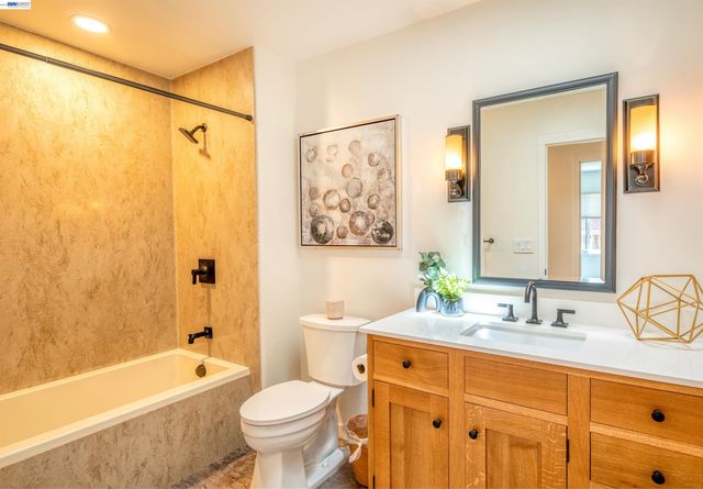 5812 Alderbrook Ct, Castro Valley, CA 94552