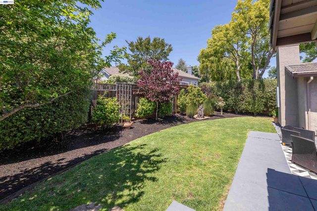 5812 Alderbrook Ct, Castro Valley, CA 94552
