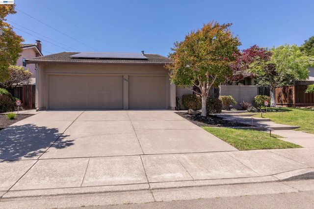 5812 Alderbrook Ct, Castro Valley, CA 94552