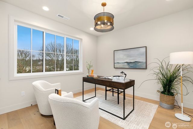3032 NE Blakeley Street, Seattle, WA 98105