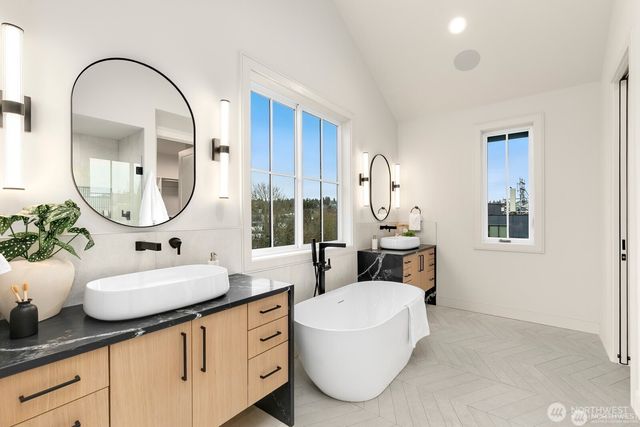 3032 NE Blakeley Street, Seattle, WA 98105