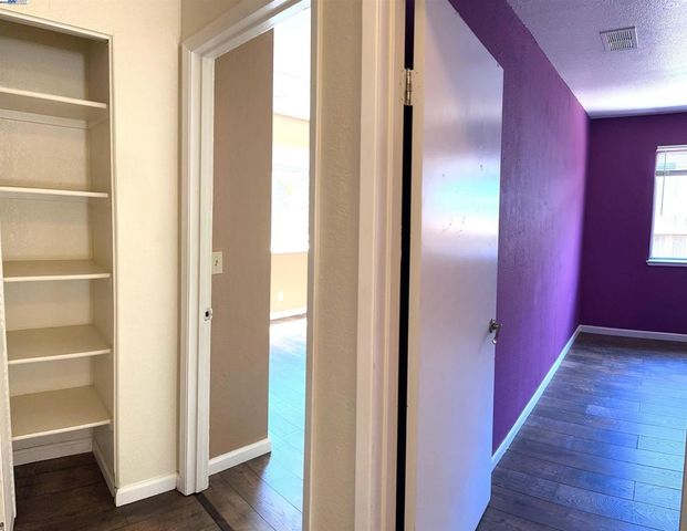 10580 Creekside, Oakland, CA 94603