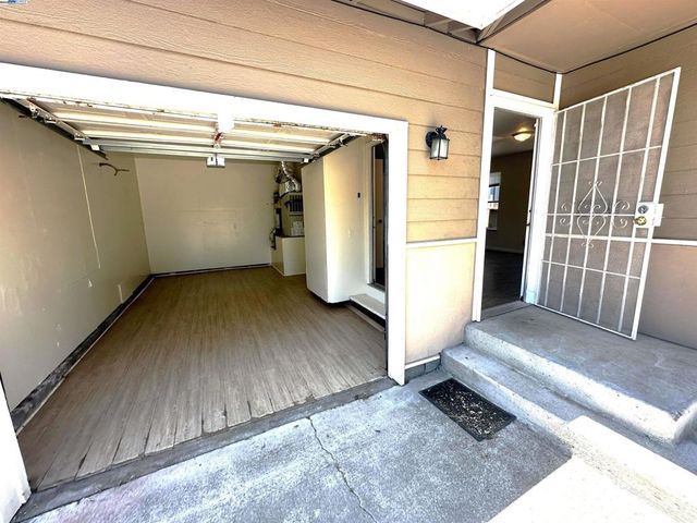 10580 Creekside, Oakland, CA 94603