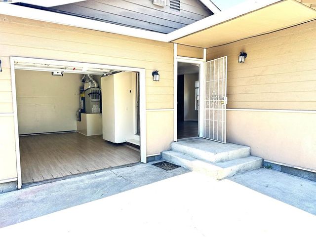 10580 Creekside, Oakland, CA 94603