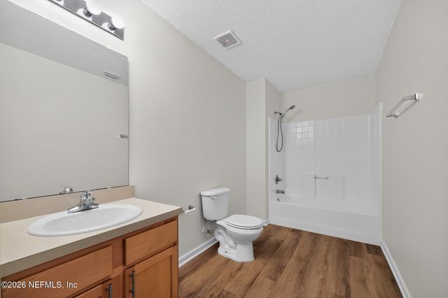 8066 LEAFCREST Drive, Jacksonville, FL 32244