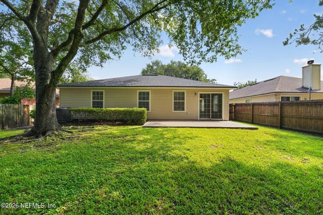 8066 LEAFCREST Drive, Jacksonville, FL 32244