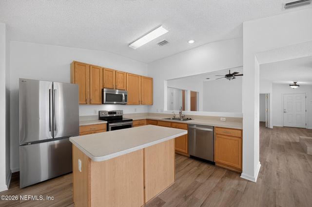 8066 LEAFCREST Drive, Jacksonville, FL 32244