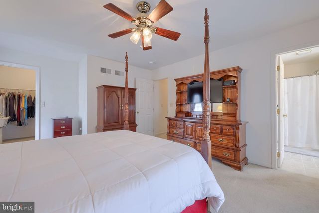165 PEBBLE BEACH DR, Mount Wolf, PA 17347